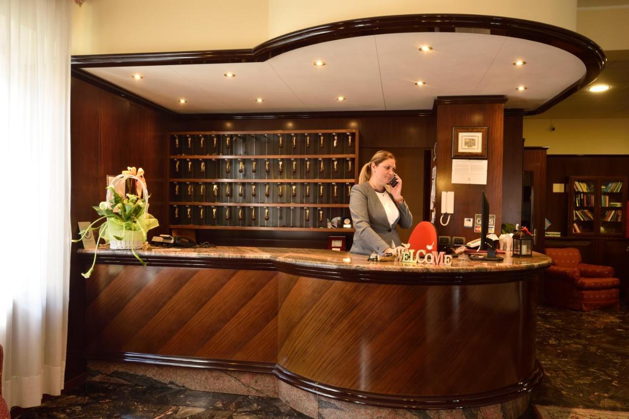 Hotel Bergamo Mare Mhotelsgroup San Bartolomeo Al Mare Luaran gambar