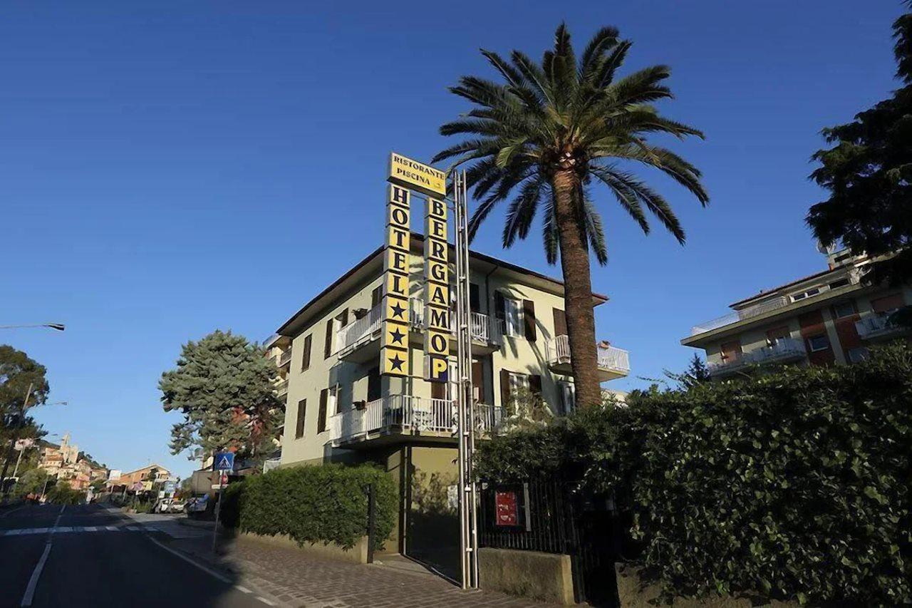 Hotel Bergamo Mare Mhotelsgroup San Bartolomeo Al Mare Luaran gambar
