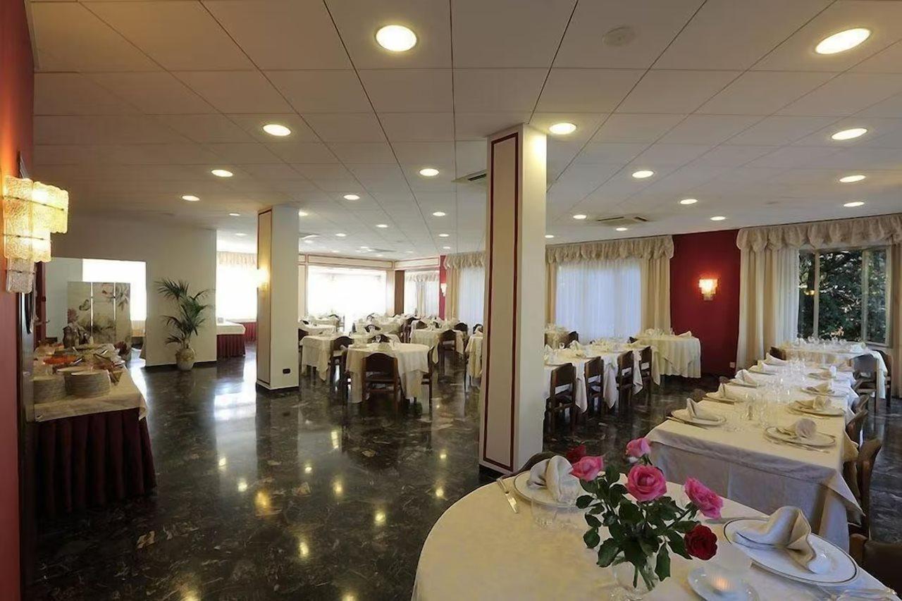 Hotel Bergamo Mare Mhotelsgroup San Bartolomeo Al Mare Luaran gambar